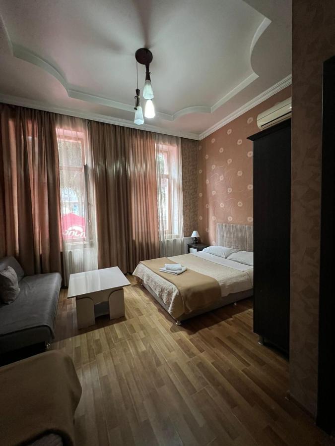 Hotel Albatros Batumi Zewnętrze zdjęcie